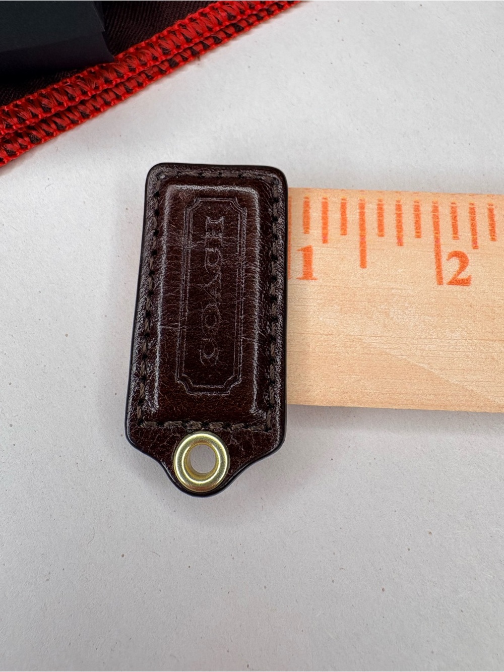 🍫 Y2K 2” Coach Chocolate Brown Glazed Leather Vintage Leather Hang Tag Bag Charm - Picture 14 of 15